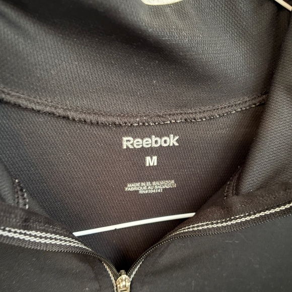 Reebok Women’s Athletic Fitted Quarter Zip Black Women’s Medium - Picture 2 of 5